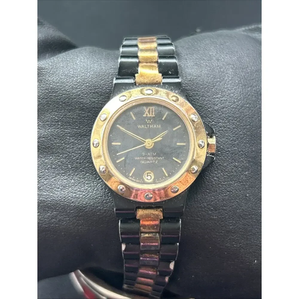 Vintage Waltham Black And Gold Tone Women’s Quartz Watch
